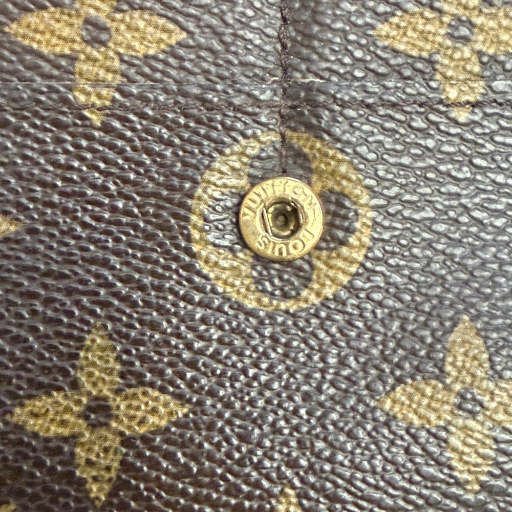 Louis Vuitton Monogram Wallet - Picture 8 of 12